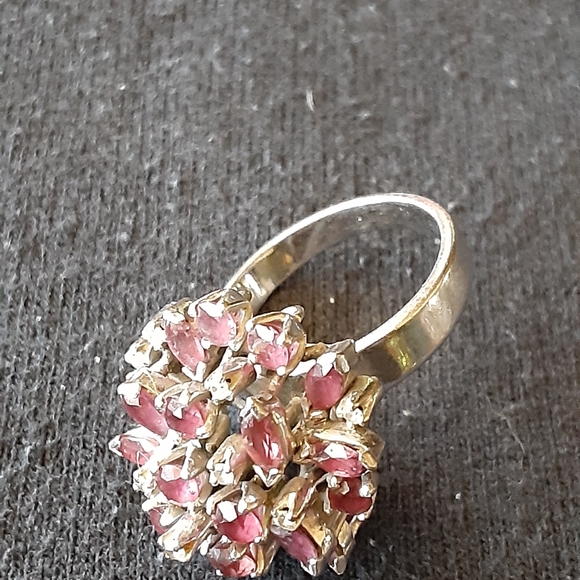 Vintage Platinum Band Ruby Cluster Cocktail Ring Mid Century - Picture 9 of 13